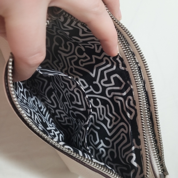 COACH × Keith Haring Boombox Bag - Picture 7 of 9